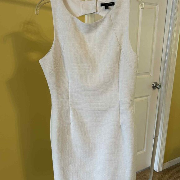 White Dress; Size 10 Never Worn - Picture 3 of 3